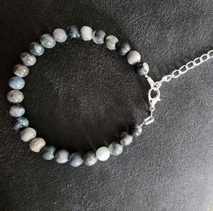 Elegant Gray Beaded Bracelet